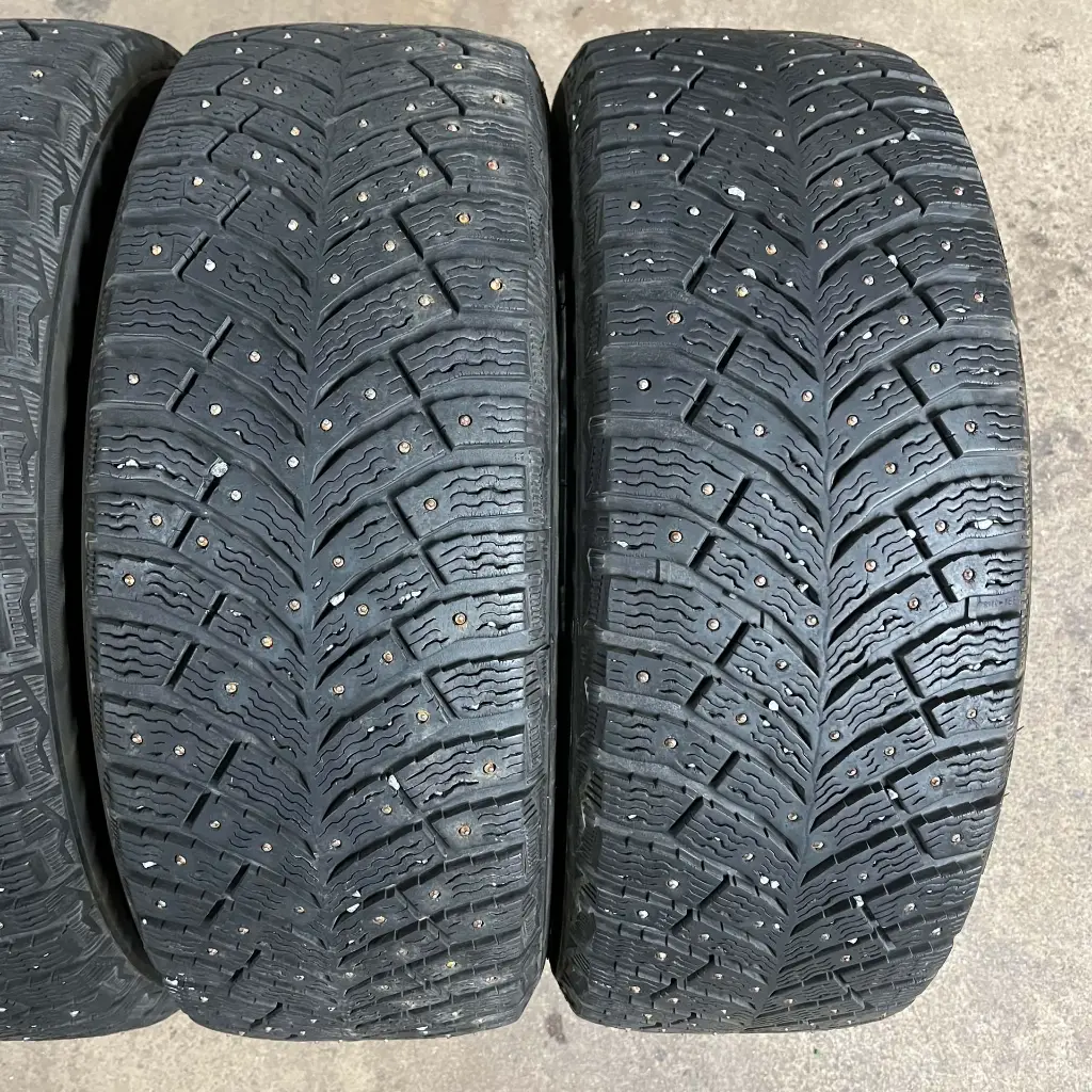 Michelin XIN4 2055516 (3).webp