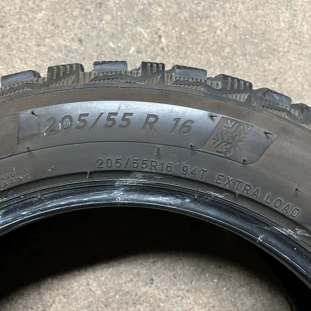 Michelin XIN4 2055516 (1).webp