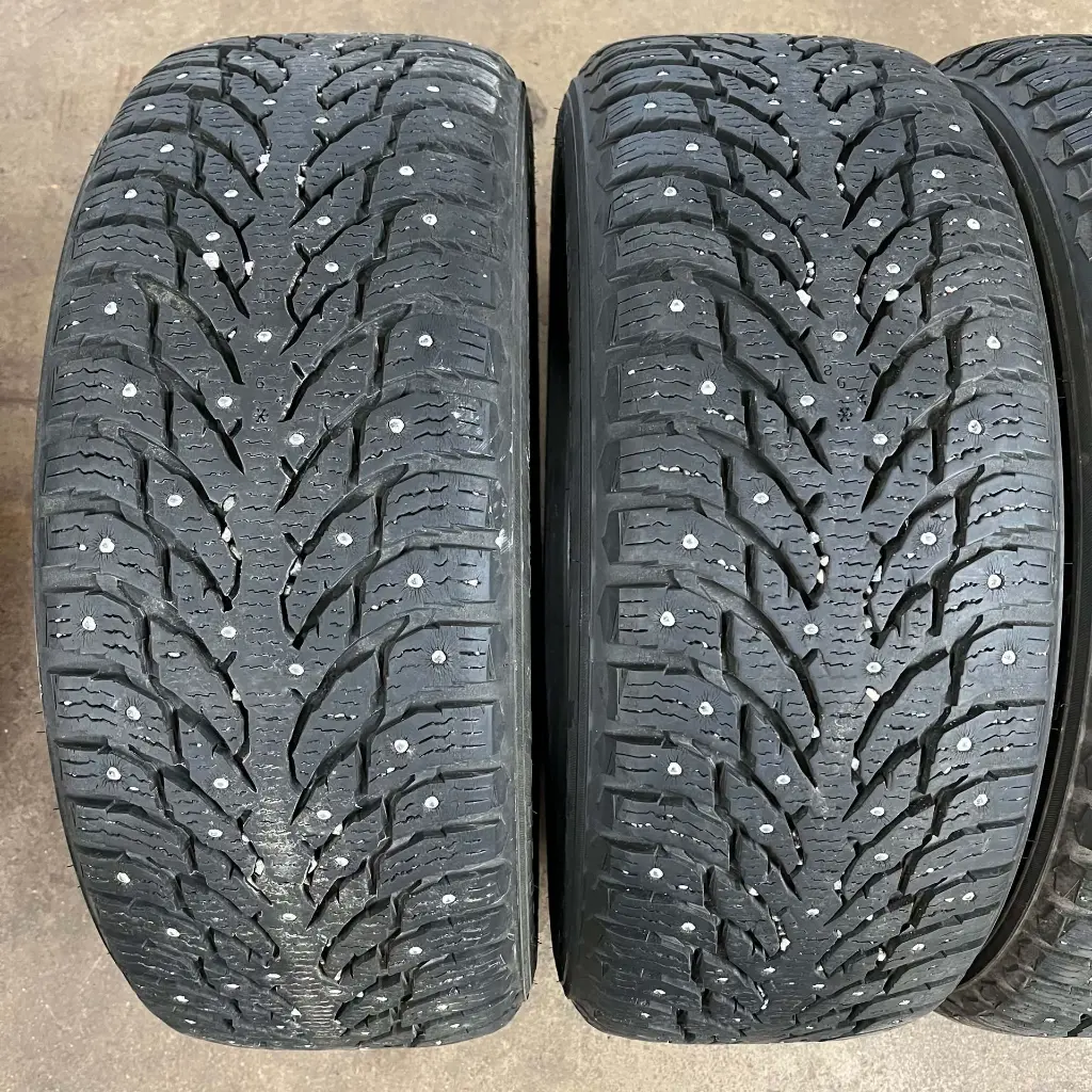 Nokian Tyres HKPL9 2355518 (4).webp