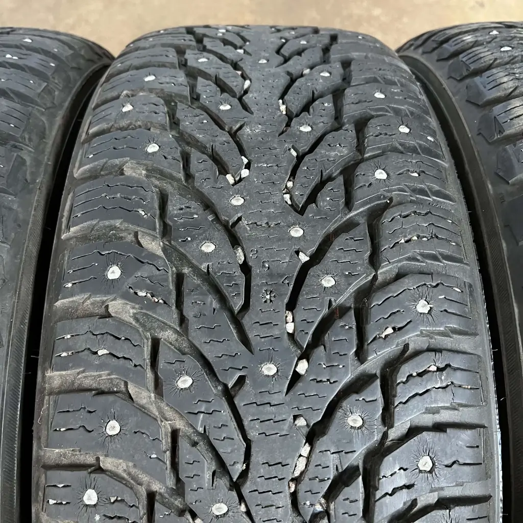 Nokian Tyres HKPL9 2355518 (6).webp