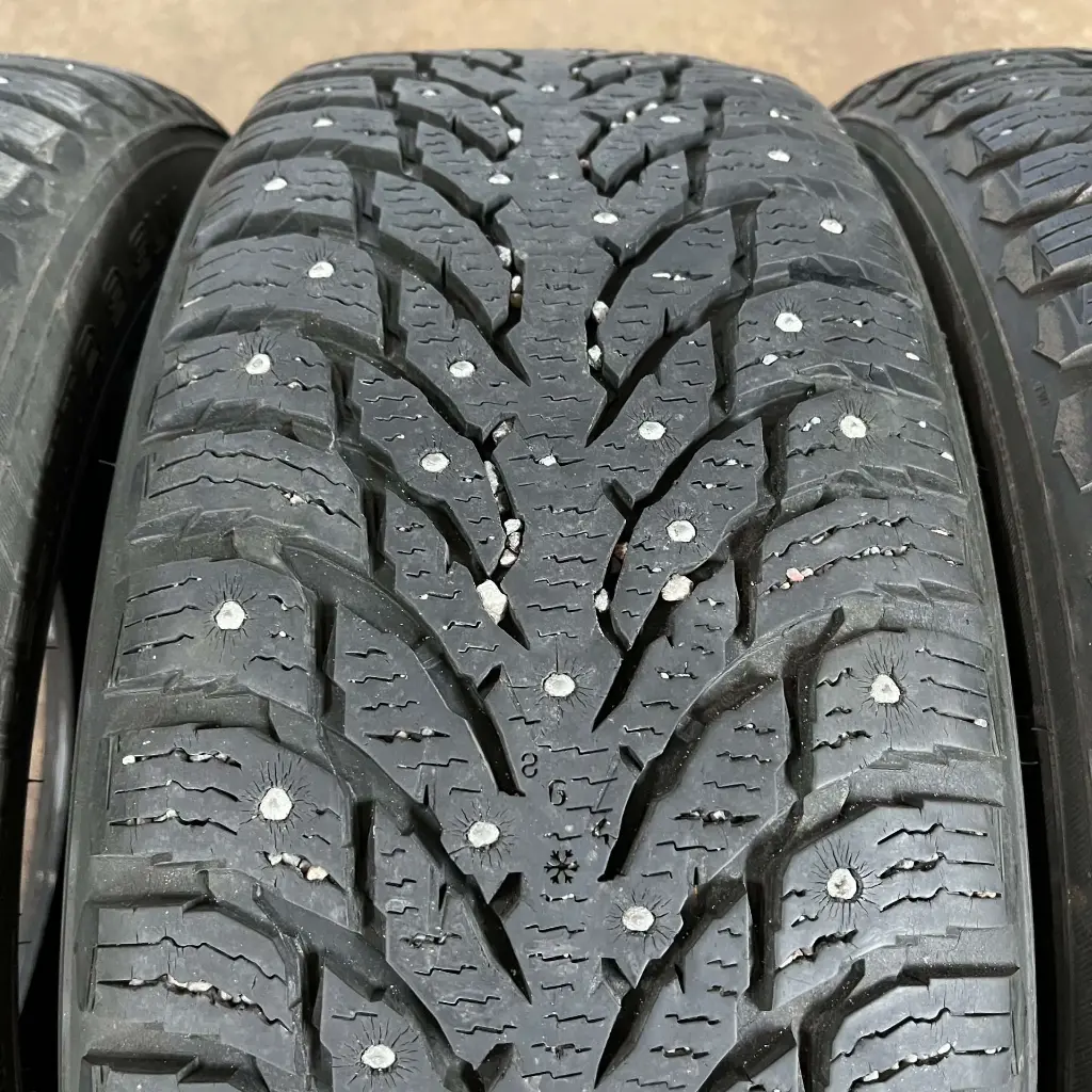 Nokian Tyres HKPL9 2355518 (7).webp