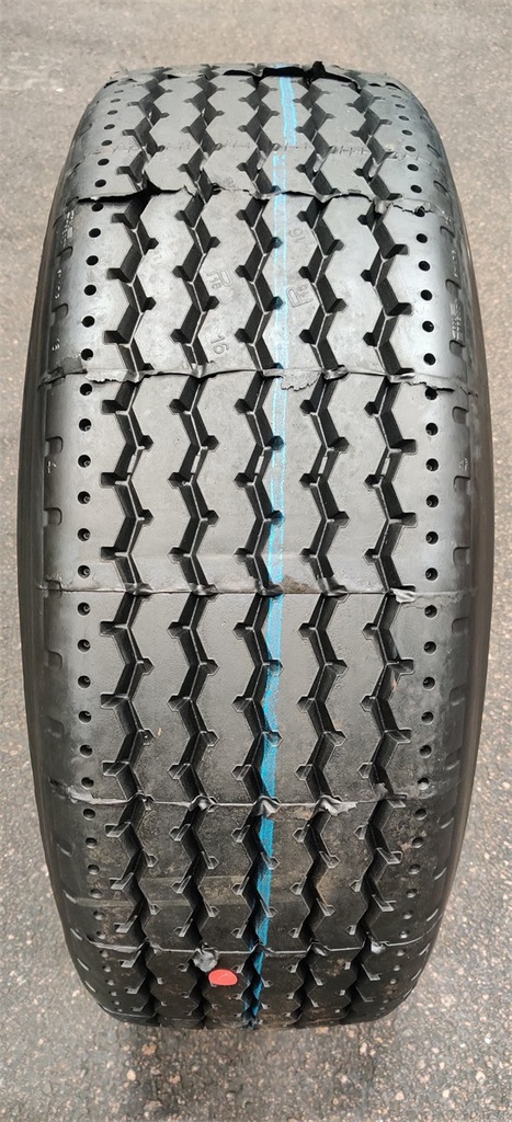 385/65R22.5 KA PINNOITETTU P18 SIS. 1 CONTINENTAL RUNKO DRIVE