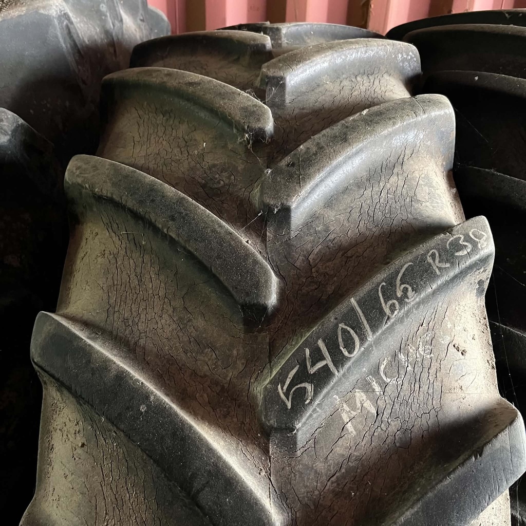 KÄYTETTY 540/65r38 Michelin XM108