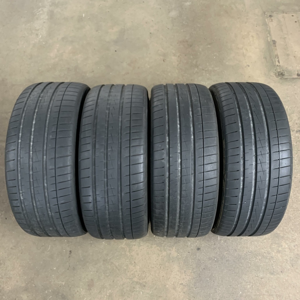 KÄYTETTY 265/40r21 Vredestein Ultrac Vorti