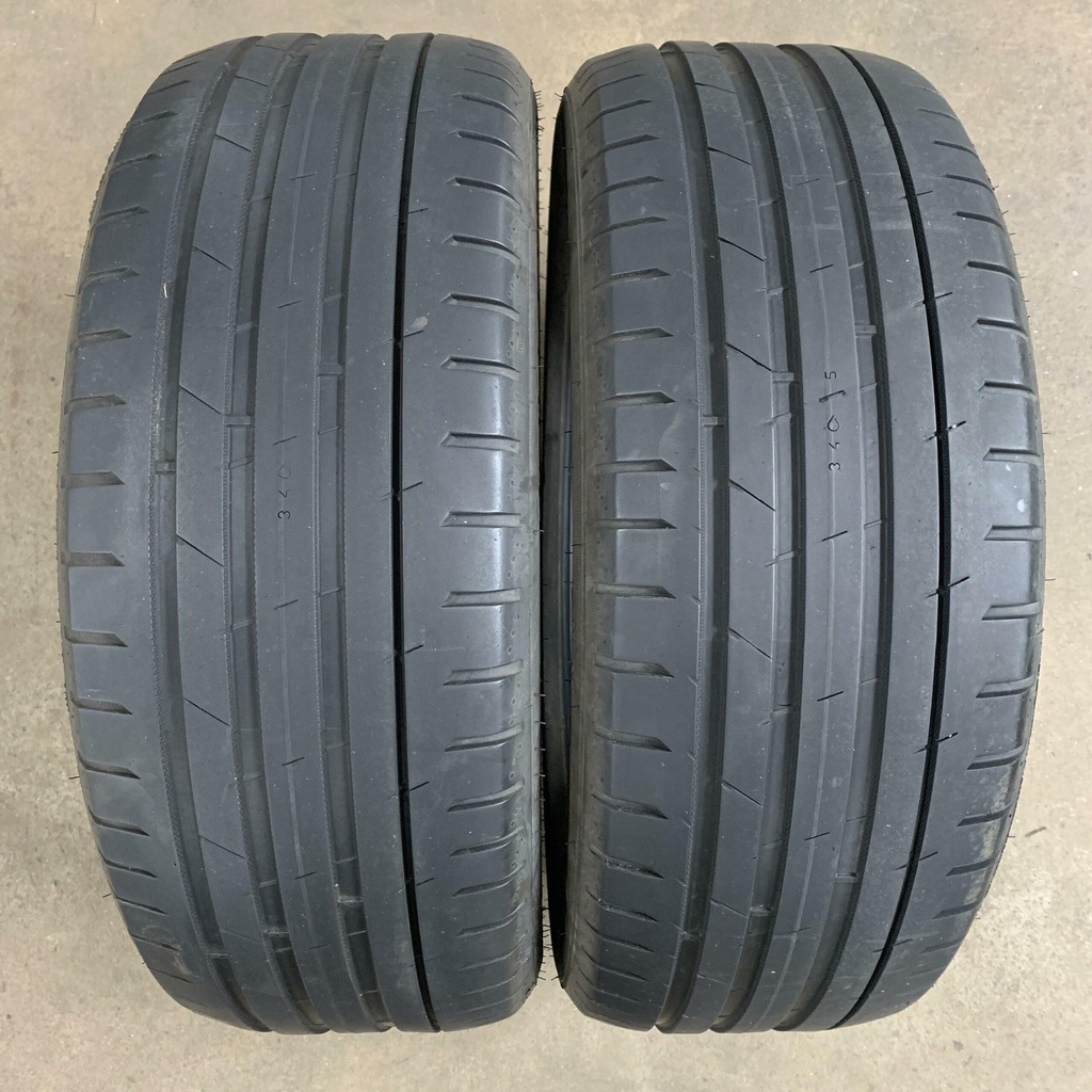 KÄYTETTY 235/50r19 Nokian Tyres Hakka Black 2 SUV (2 kpl)