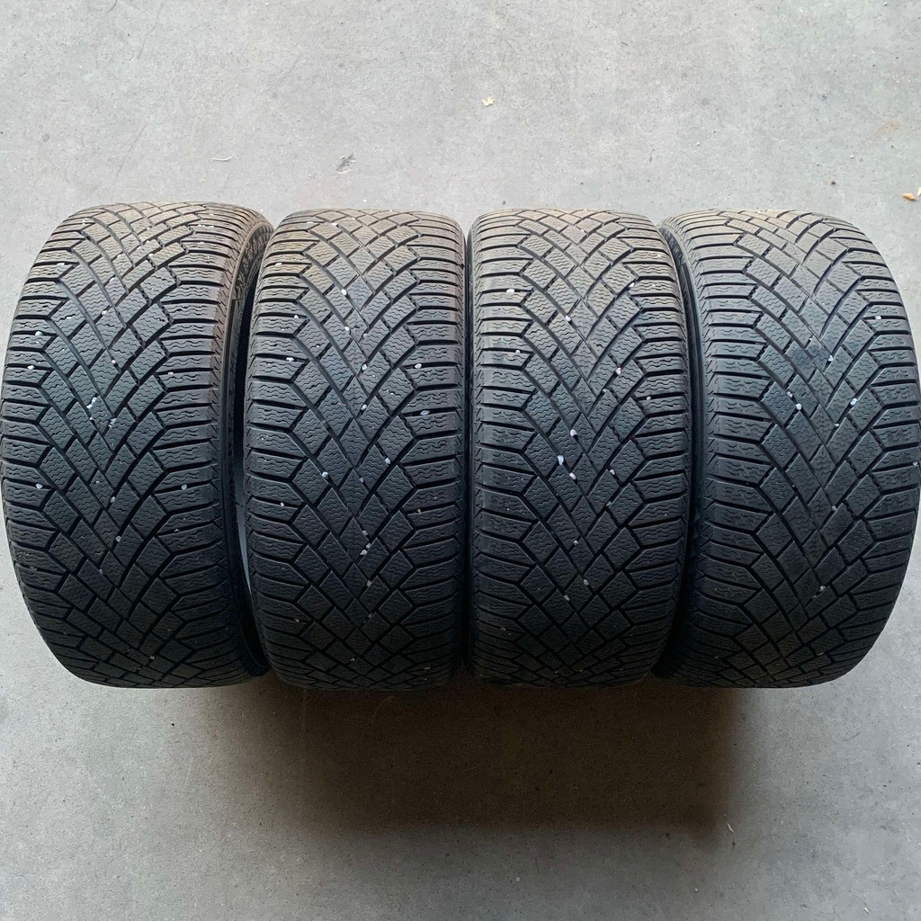 KÄYTETTY 235/45r17 Continental VikingContact 7