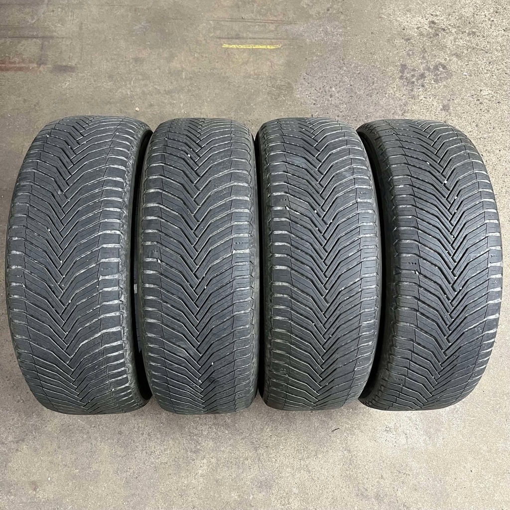 KÄYTETTY 235/55r19 Michelin CrossClimate 2 VOL