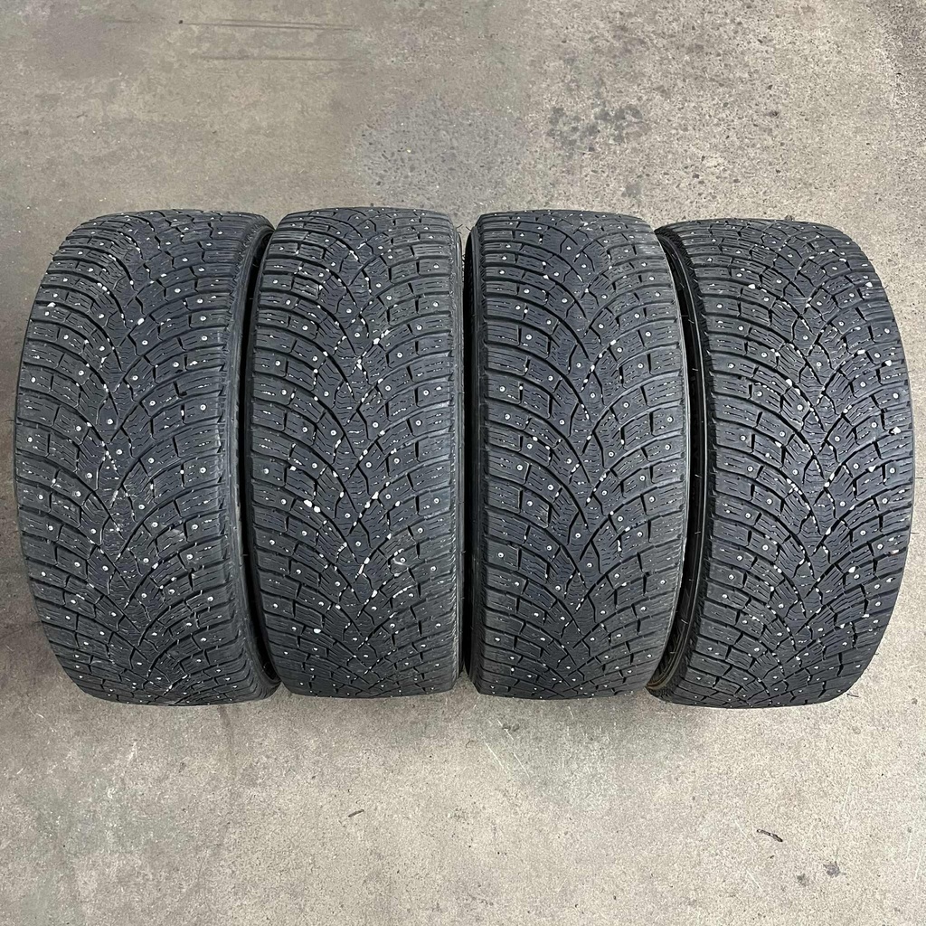 18" - 235/45r18 Triangle IceLynx TI501