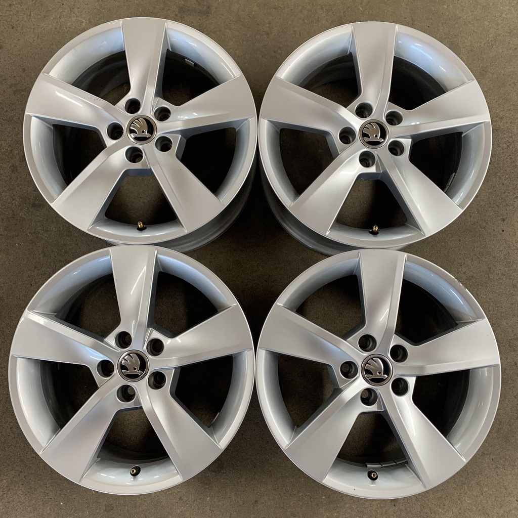 SKODA FABIA ORIGINAL 7.0×16″ 5/100 ET46 CB57.1 / KÄYTETYT VANTEET