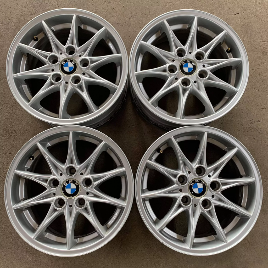 BMW Z4 (E85) ORIGINAL 7.0×16″ 5/120 ET47 CB72.5 / KÄYTETYT VANTEET