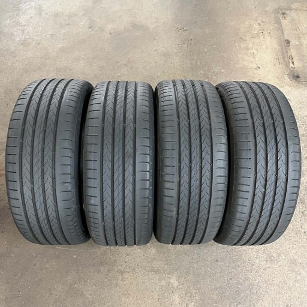 SIIRTOAJETUT 235/45r19 Continental EcoContact 6 Q