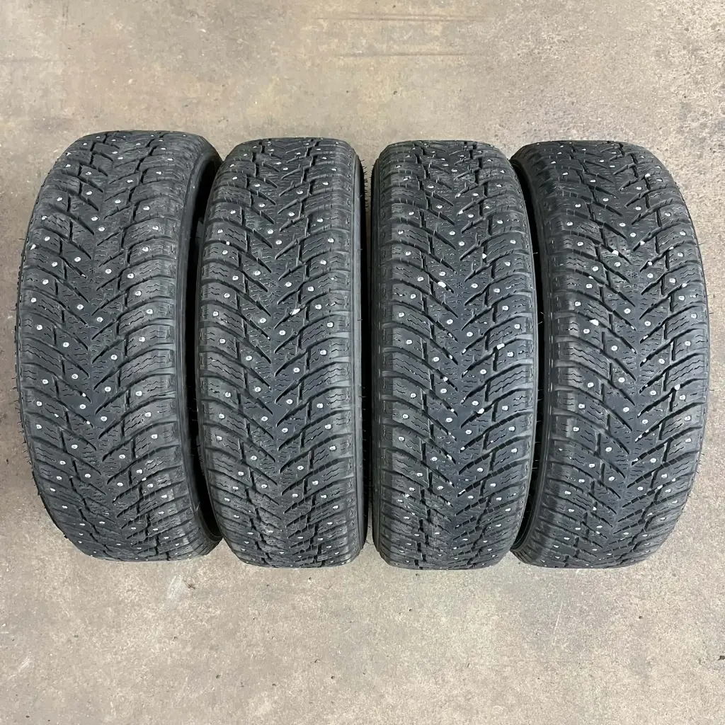 KÄYTETTY 185/65R15 Nokian Tyres Hakkapeliitta 10