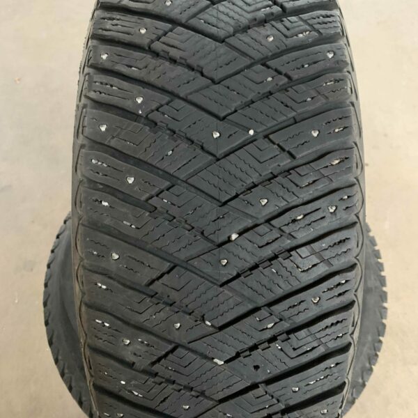 18" - 255/60r18 Goodyear UltraGrip Ice Arctic - Image 2