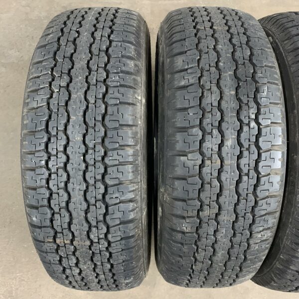 16" - 265/70r16 Bridgestone Dueler H/T 689 - Image 2