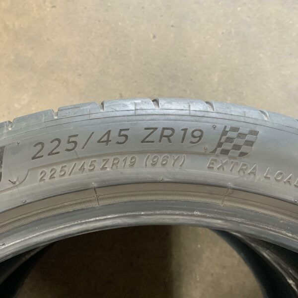 19" - 225/45r19 Michelin Pilot Sport 4 (2 kpl) - Image 2