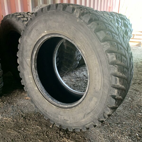 24" - 420/65r24 Nokian Tyres TRI 2 - Image 2