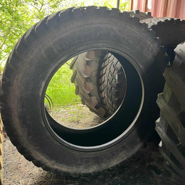 38" - 480/80r38 Nokian Tyres TRI 2 - Image 2
