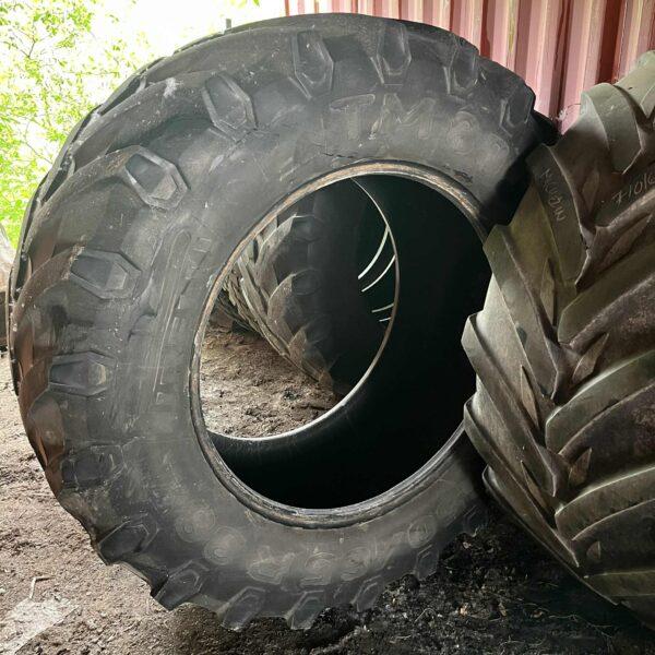 38" - 650/65r38 Pirelli - Image 2
