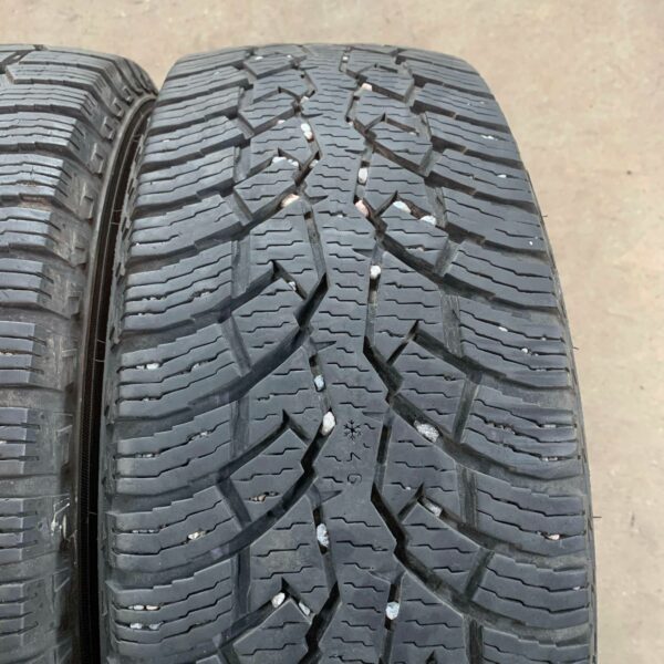 C 16" - 215/65r16C Nokian Tyres Hakkapeliitta CR4 - Image 5