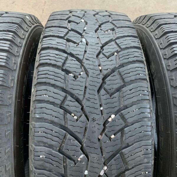 C 16" - 215/65r16C Nokian Tyres Hakkapeliitta CR4 - Image 3