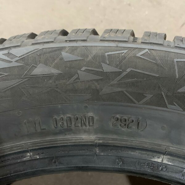 17" - 215/55r17 Continental IceContact 3 (2 kpl) - Image 4