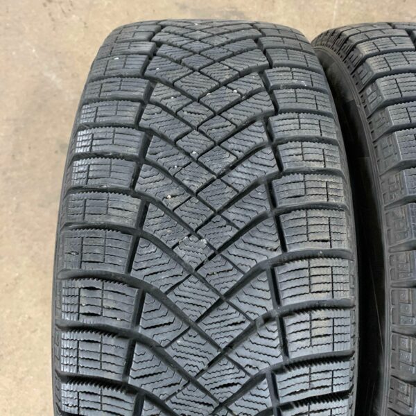 17" - 225/50r17 Pirelli Winter Ice Zero FR RunFlat - Image 4