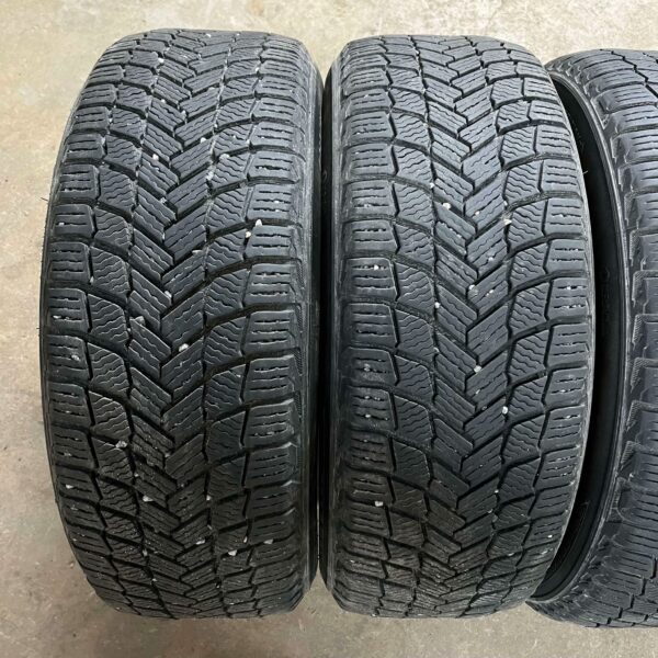 17" - 225/55r17 Michelin X-Ice Snow - Image 2