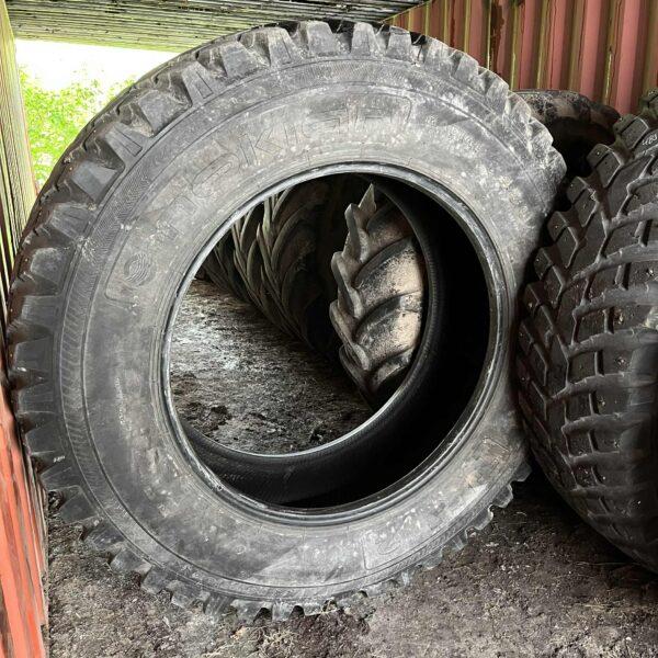 38" - 480/80r38 Nokian Tyres TRI 2 - Image 2